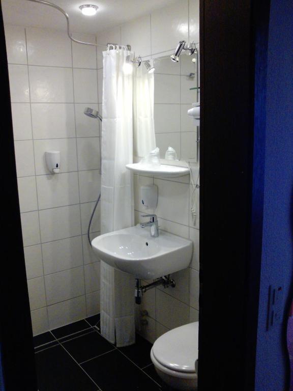 Hotel Garni Am Bowenberg Niederzissen Oda fotoğraf