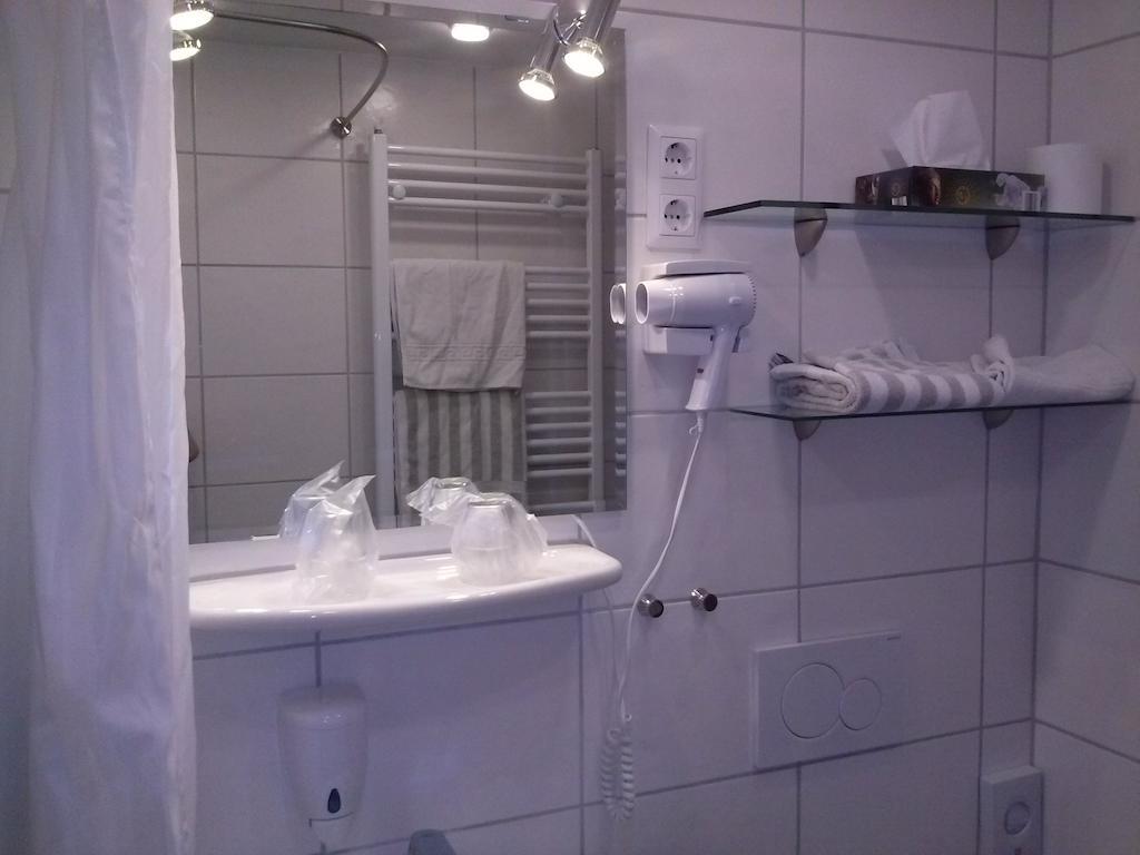 Hotel Garni Am Bowenberg Niederzissen Oda fotoğraf